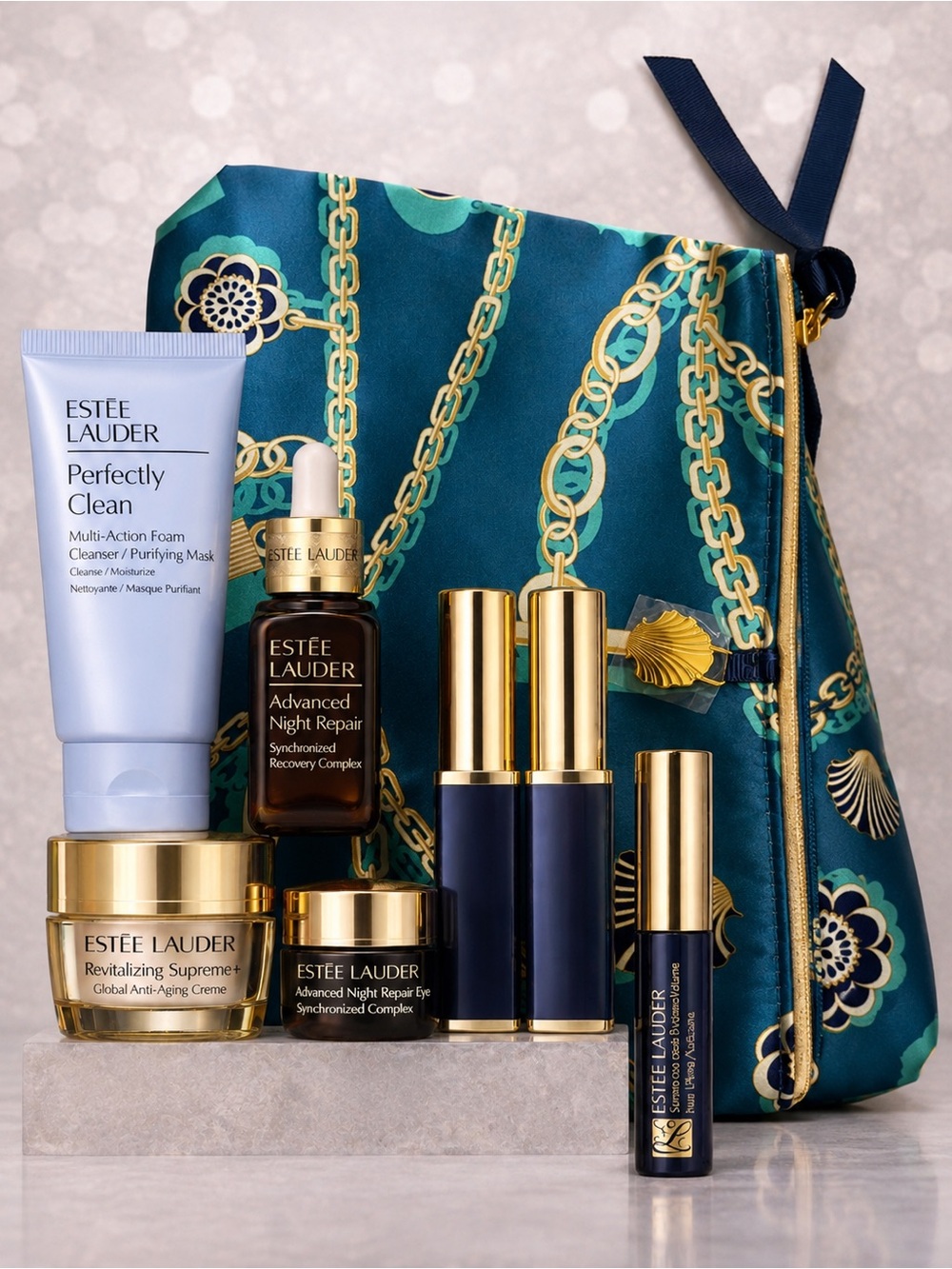 Estée Lauder *New 8pc. Skincare & Cosmetic Set